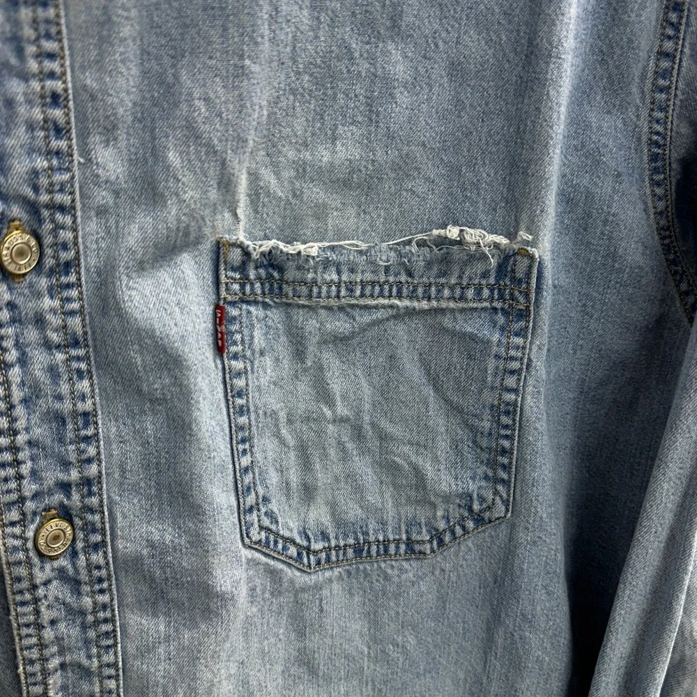 VTG Levi's Shirt Light Wash Blue Denim VTG / Mens XL / HOLES DISTRESSING FADED
